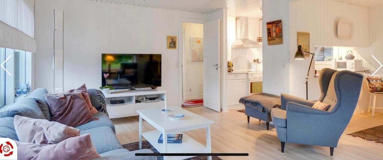 Sommerhus I Blokhus Helt Taet Pa By Og Strand ภายนอก รูปภาพ
