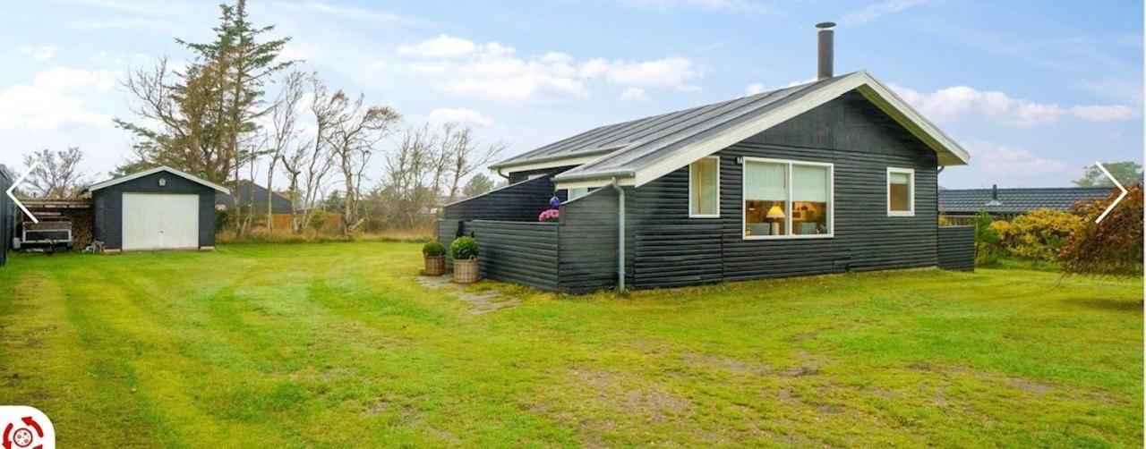 Sommerhus I Blokhus Helt Taet Pa By Og Strand ภายนอก รูปภาพ